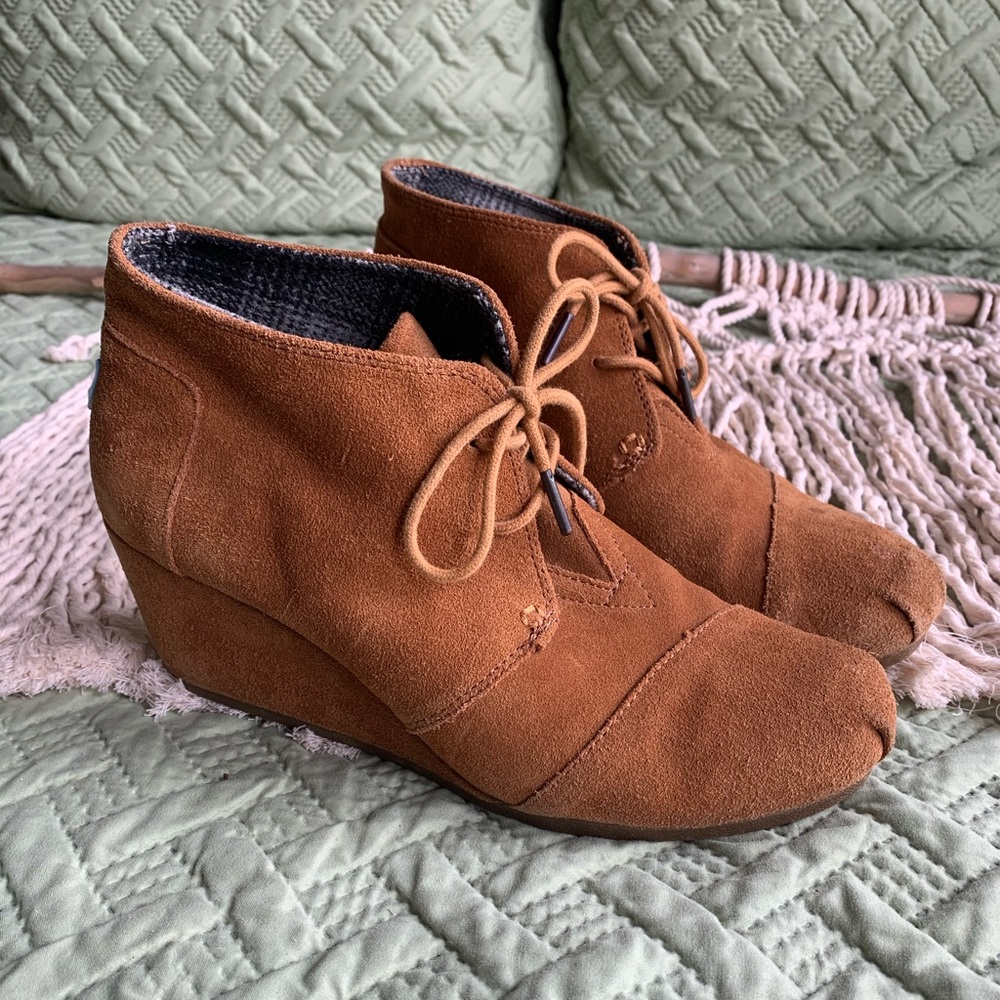 Tom’s Desert Wedges